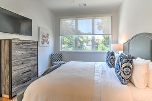 2 chambres, fer et planche à repasser, Wi-Fi gratuit, draps fournis