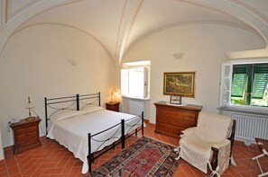 1 habitación, cuna de viaje, wifi gratis y ropa de cama