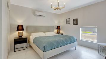 3 habitaciones, escritorio, tabla de planchar con plancha y wifi gratis