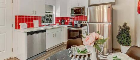 Fridge, microwave, oven, stovetop