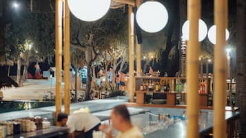 Poolside bar