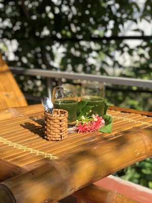 Family Bungalow | Desk, free WiFi