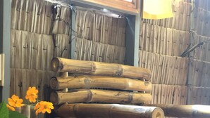 Habitación tradicional (Bungalow) | Área de sala de estar
