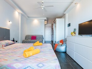 1 bedroom, iron/ironing board, Internet, bed sheets