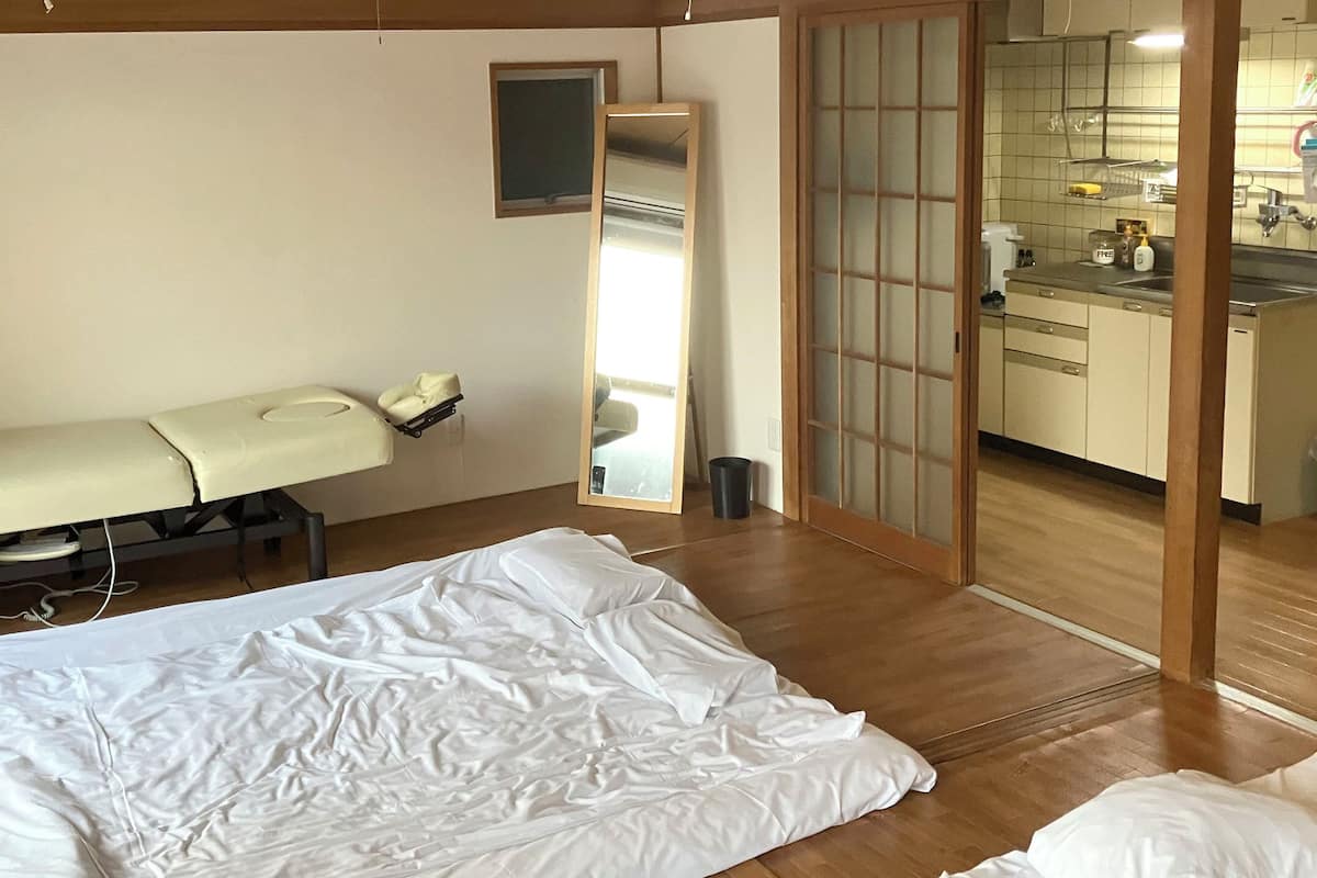 Family Apartment 201 Susanoo | 1 bedroom, desk, iron/ironing board, free WiFi