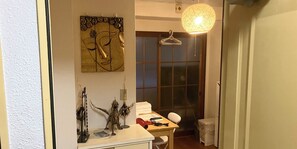 Lägenhet Deluxe (302 Benzaiten) | Skrivbord, strykjärn/strykbräda, gratis wi-fi och sängkläder