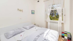 Uklassifisert bilde, 3 av 40, knapp