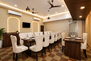 Restaurant - Hotel Tamanna 2 Minute Walk from Golden Temple (Amritsar)
