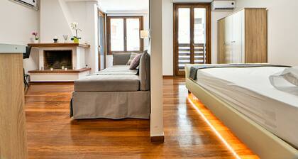 Flowers Of Athens - Boutique Aparthotel