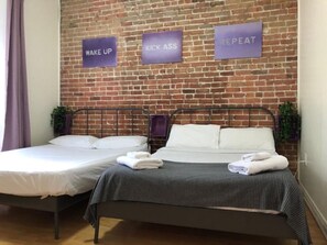 3 Schlafzimmer, Bügeleisen/Bügelbrett, Reisekinderbett, kostenloses WLAN