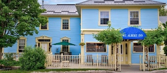 6 chambres Historic Inn Rental Location de vacances dans le magnifique Port Albert, Ontario