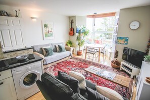 Apartment, 2 Schlafzimmer | Wohnbereich