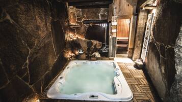 Sauna, hydroterapiaa