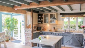 Breakfast area - Beautiful Cornish Country Farmhouse (St Ives)