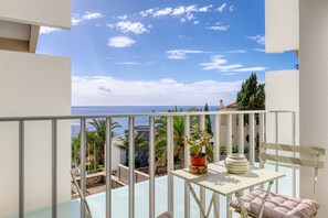 Property grounds - Elsas Place, a Home in Madeira (Funchal)