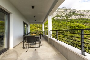 Villa | Balcony - Villa Romance (Makarska)