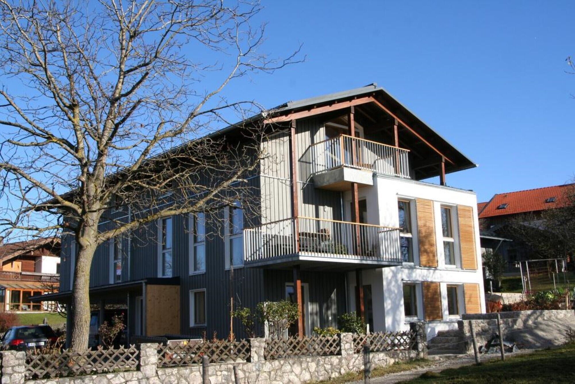 المنشأة من الخارج