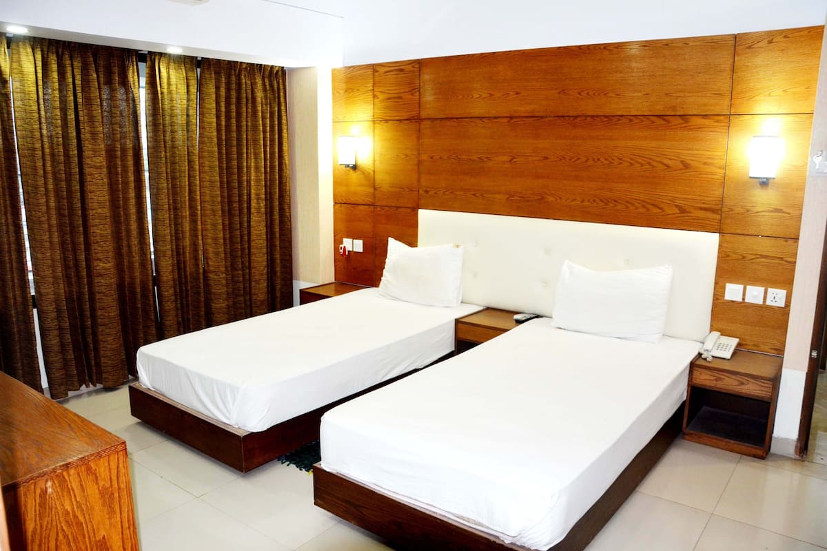1 bedroom, free WiFi, bed sheets