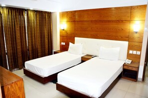 Free WiFi, bed sheets - Caspia The Home (Rangpur)