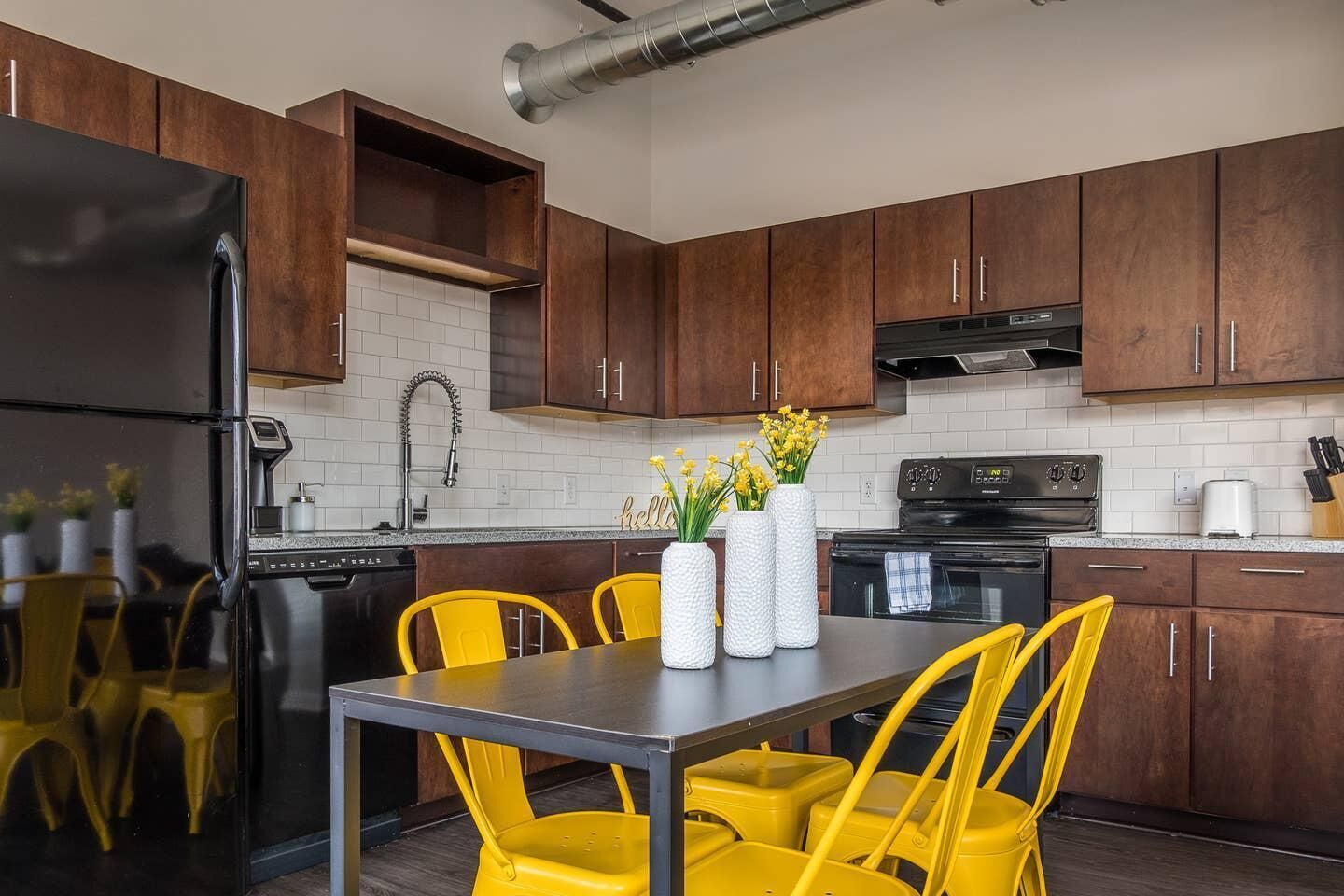 Frontdesk | Airy + Adorable 2BR Apt