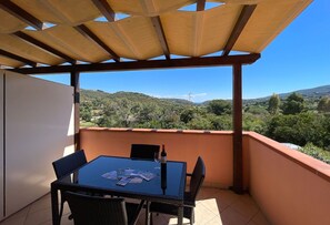 Outdoor dining - Appartamenti La Risacca - Appartamenti La Risacca - Trilo 4 VM (Capoliveri)