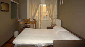 Family Quadruple Room | 書桌、免費無線上網、床單