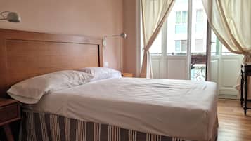 Economy Room | Schreibtisch, Bügeleisen/Bügelbrett, Reisekinderbett, kostenloses WLAN