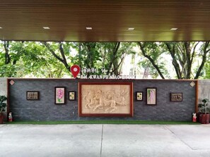 Exterior - KM Kwanphayao Hotel (Phayao)