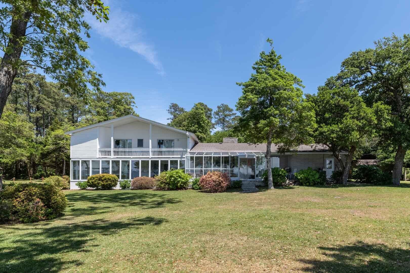 Westside Inn at Roanoke Island, Pet Friendly Event Home