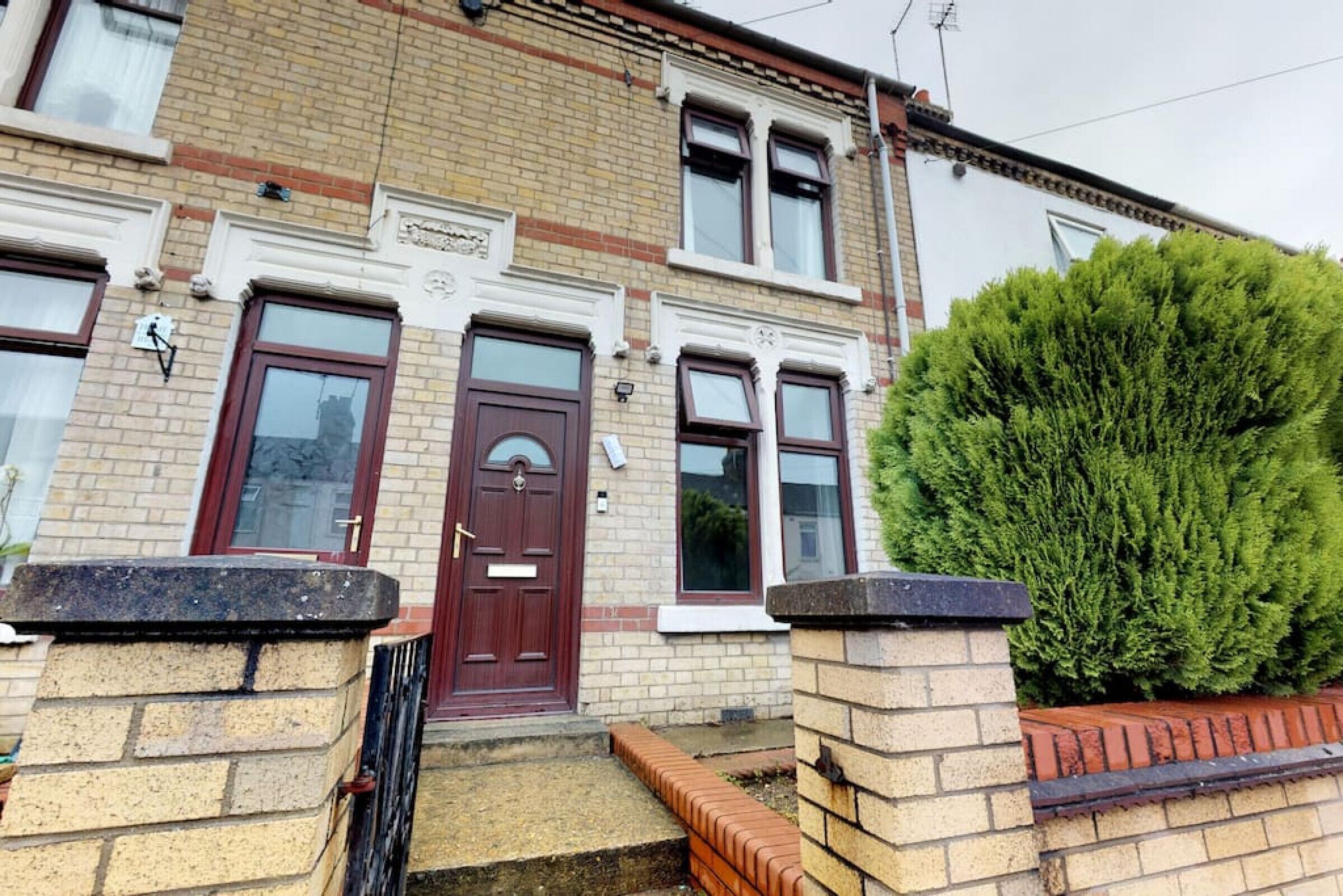 StayZo 2BR House Accommodation in Peterborough