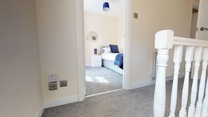 3 Schlafzimmer, Bügeleisen/Bügelbrett, kostenloses WLAN
