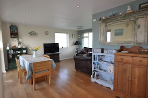Interior - Beautiful Coastal bungalow-Sennen cove -Porthcurno-Sea (Sennen)