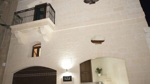 Unclassified image, 2 of 31, button - SOLEIL B&B GOZO  (Gharb)