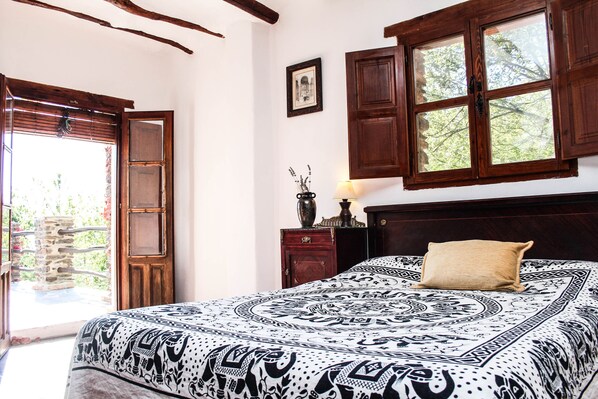 Double or Triple Room | Room amenity