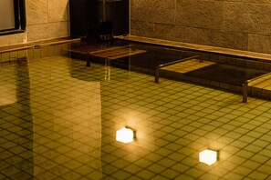 Hot springs - Kamenoi Hotel Chitamihama (Mihama)