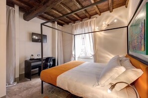 Coffres-forts dans les chambres, bureau, Wi-Fi gratuit, draps fournis