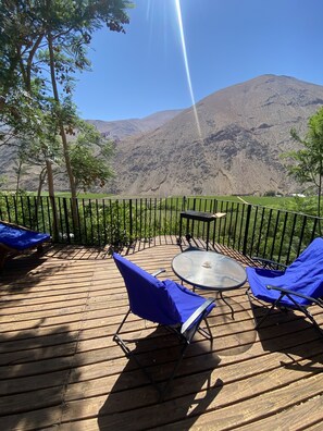 Deluxe-Ferienhütte, 1 Queen-Bett | Terrasse/Patio