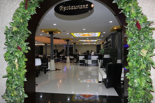 Desayuno buffet incluido todos los días