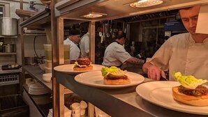 Dining - The Balerno Inn (Balerno)