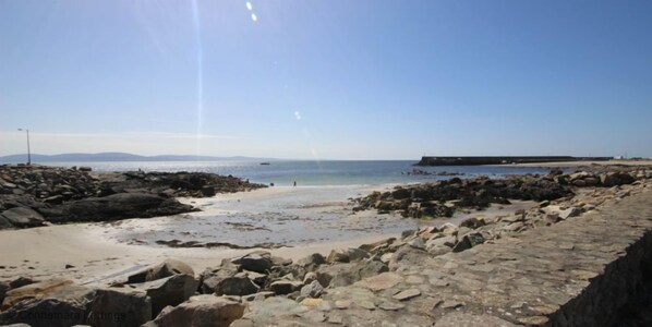 Beach nearby - Spiddal Cottage (Spiddal)