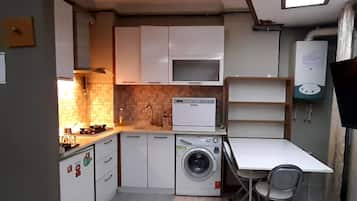 Standard-Studio | 1 Schlafzimmer, Schreibtisch, schallisolierte Zimmer