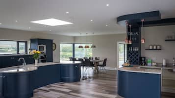 Deluxe House | Private kitchen