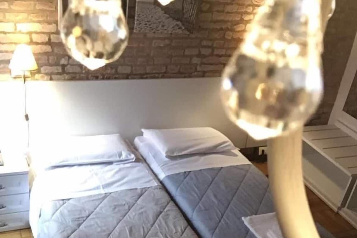 Down comforters, WiFi (free), bed sheets