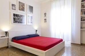 2 bedrooms, iron/ironing board, free WiFi, bed sheets - St. Peter - Vatican State - Center city Rome. A/C and fully equipped (Roma)