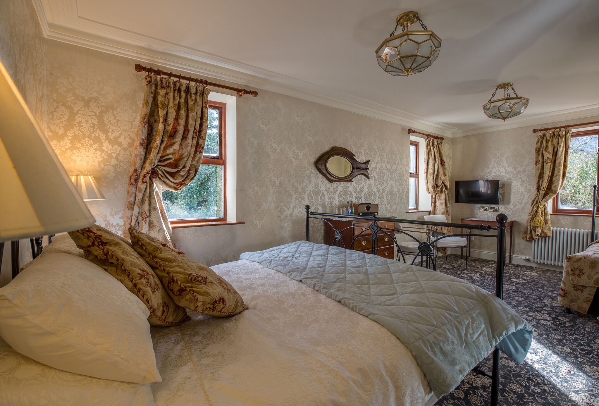 Habitación Deluxe (King Garden Room) | Ropa de cama hipoalergénica y decoración individual