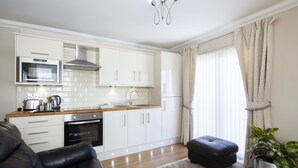 Flat-screen TV, DVD player - Burbage Holiday Lodge (Blackpool)