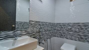 Douche, serviettes fournies