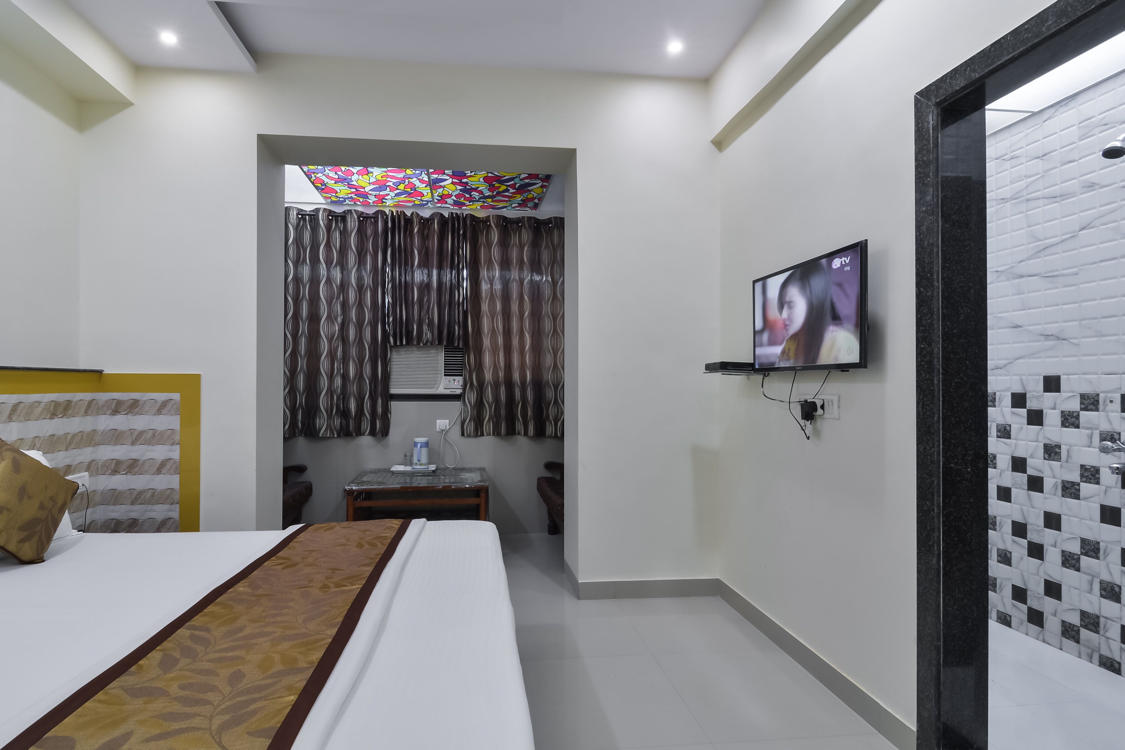 Photo - Hotel Aroma- Dadar