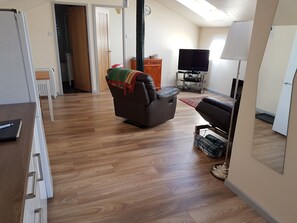 TV, DVD player, books - Marsden,  Stone Eater, Private, peaceful detached annex (Marsden)