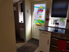 Fridge, microwave, oven, stovetop - Marsden,  Stone Eater, Private, peaceful detached annex (Marsden)